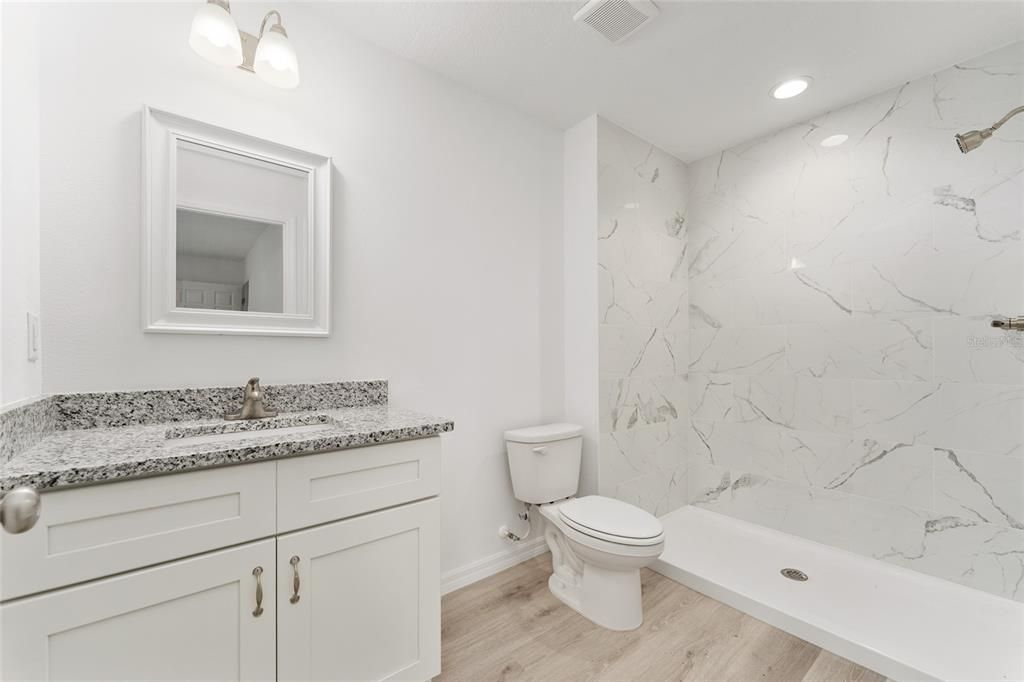 En Venta: $248,900 (3 camas, 2 baños, 1251 Pies cuadrados)