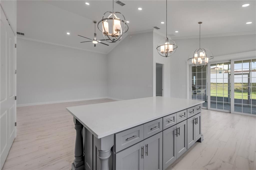 Под контрактом: $475,000 (3 спален, 2 ванн, 1900 Квадратных фут)