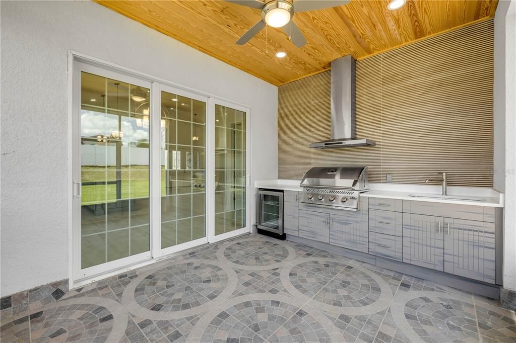 Под контрактом: $475,000 (3 спален, 2 ванн, 1900 Квадратных фут)