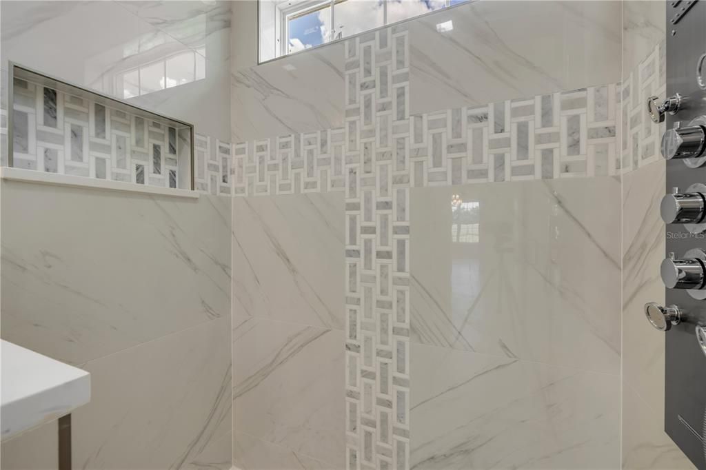 Под контрактом: $475,000 (3 спален, 2 ванн, 1900 Квадратных фут)