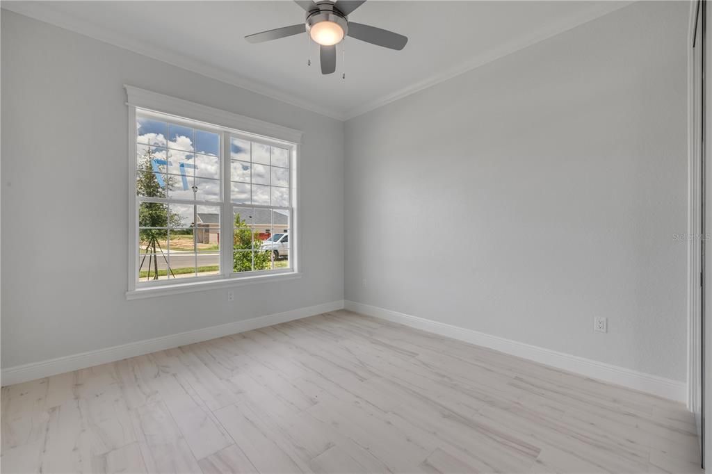 Под контрактом: $475,000 (3 спален, 2 ванн, 1900 Квадратных фут)