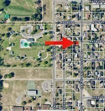 合同活跃: $235,000 (3 贝兹, 2 浴室, 1322 平方英尺)