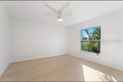 合同活跃: $235,000 (3 贝兹, 2 浴室, 1322 平方英尺)