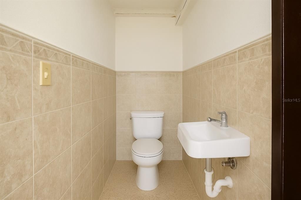 На продажу: $375,000 (0 спален, 0 ванн, 3500 Квадратных фут)