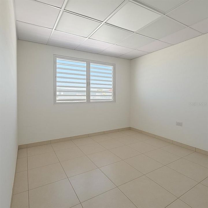 На продажу: $375,000 (0 спален, 0 ванн, 3500 Квадратных фут)