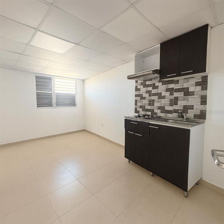 На продажу: $375,000 (0 спален, 0 ванн, 3500 Квадратных фут)