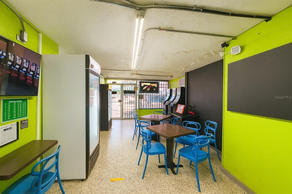 На продажу: $375,000 (0 спален, 0 ванн, 3500 Квадратных фут)