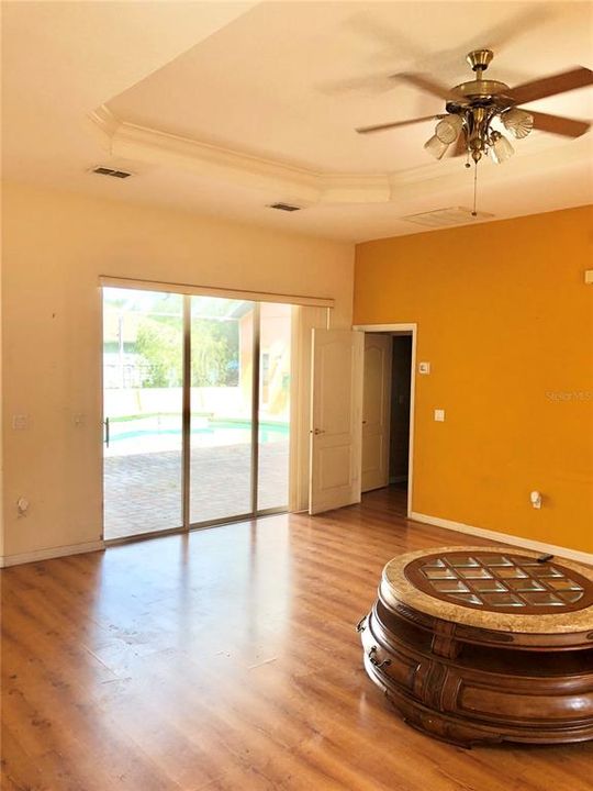 Active With Contract: $399,000 (3 beds, 3 baths, 2526 Square Feet)