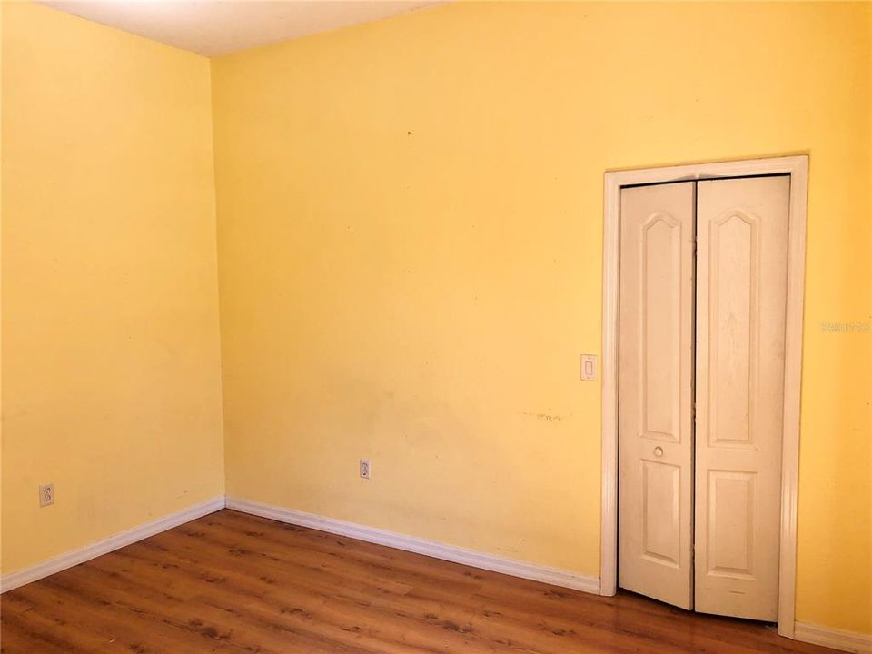 Active With Contract: $399,000 (3 beds, 3 baths, 2526 Square Feet)