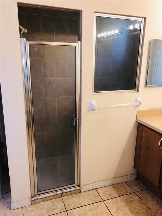 Active With Contract: $399,000 (3 beds, 3 baths, 2526 Square Feet)