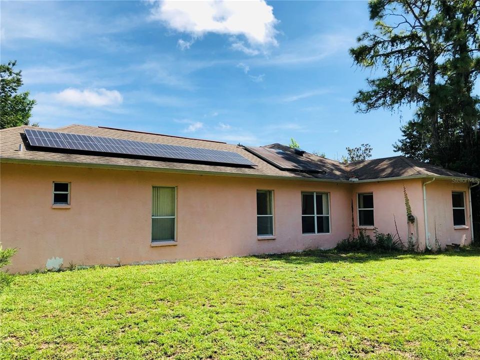 Active With Contract: $399,000 (3 beds, 3 baths, 2526 Square Feet)