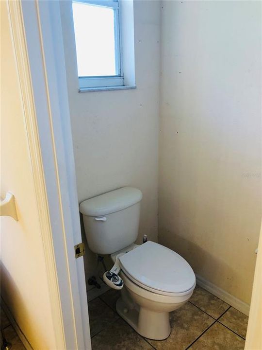 Active With Contract: $399,000 (3 beds, 3 baths, 2526 Square Feet)