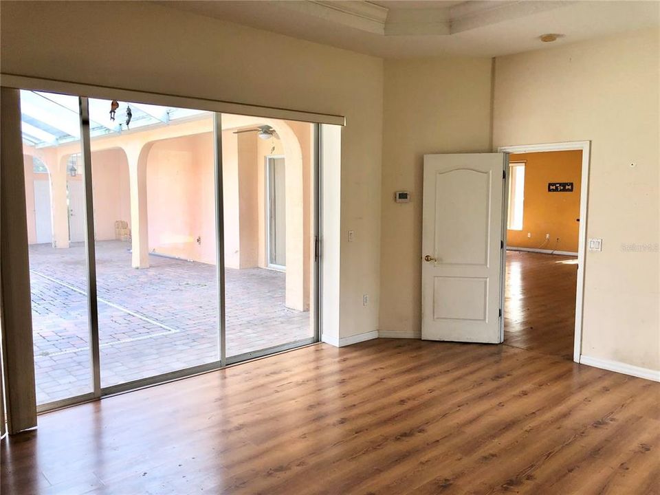 Active With Contract: $399,000 (3 beds, 3 baths, 2526 Square Feet)