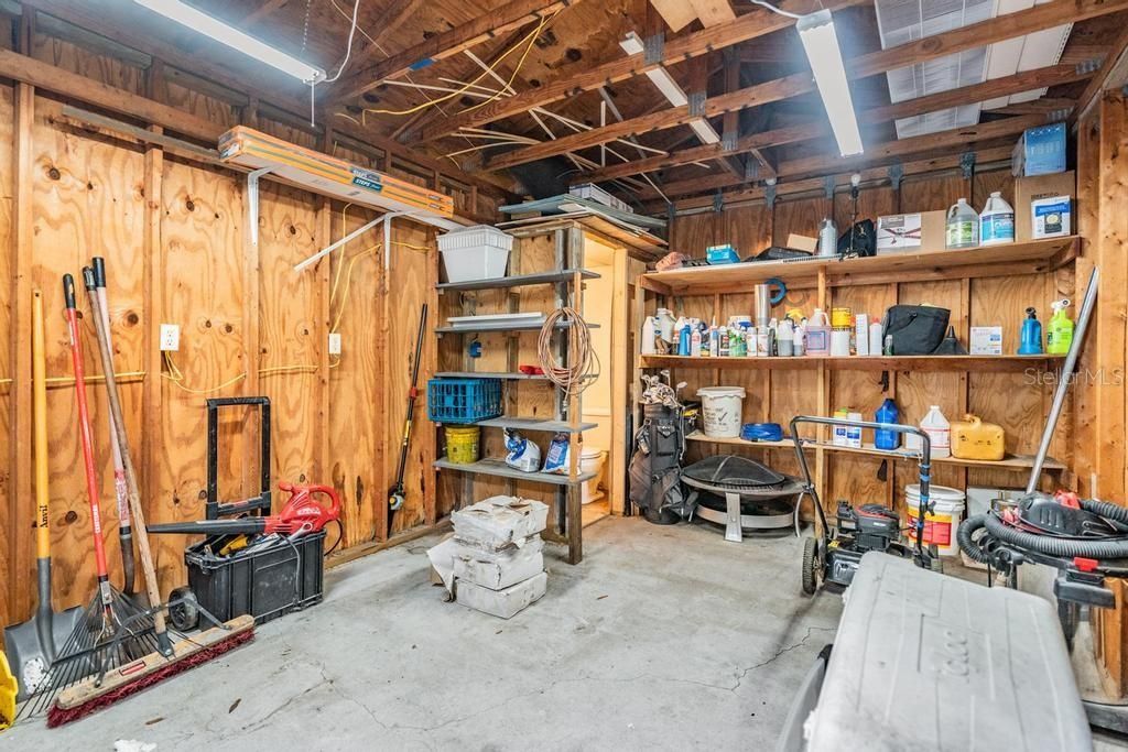 For Sale: $470,000 (4 beds, 2 baths, 2581 Square Feet)