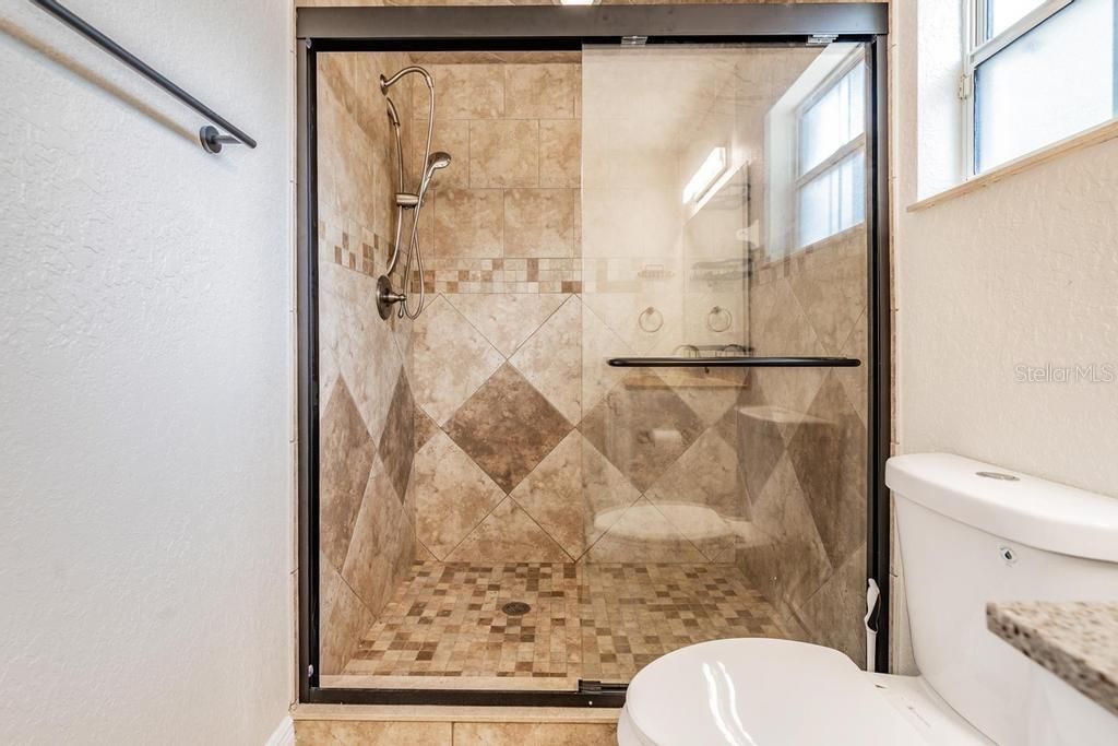 For Sale: $470,000 (4 beds, 2 baths, 2581 Square Feet)