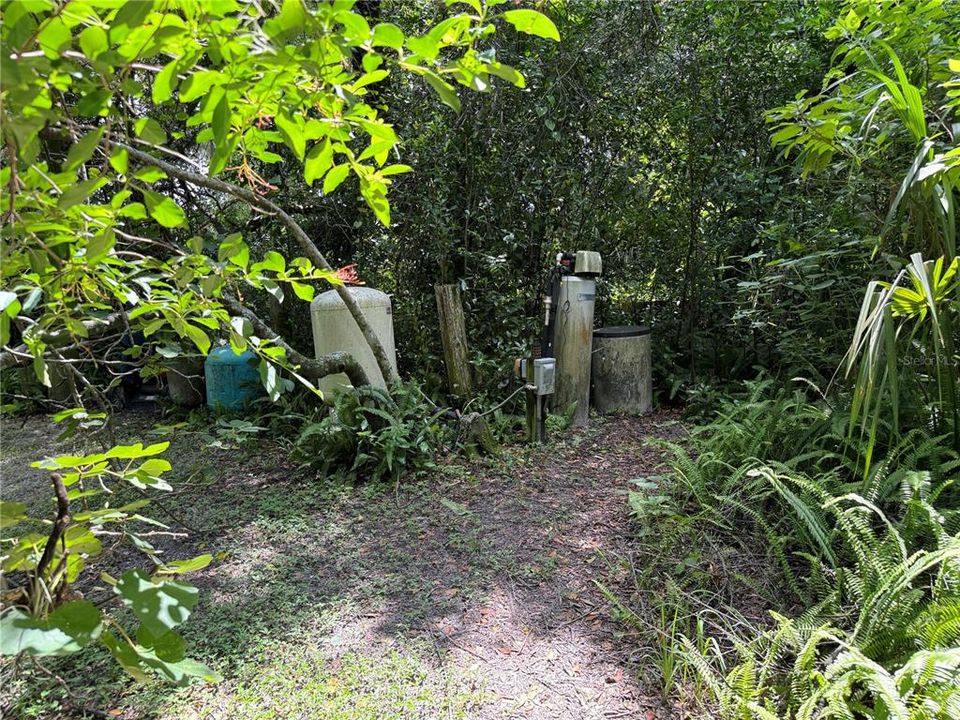 合同活跃: $450,000 (2 贝兹, 1 浴室, 1176 平方英尺)