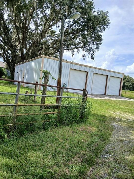 合同活跃: $599,000 (3 贝兹, 2 浴室, 2188 平方英尺)