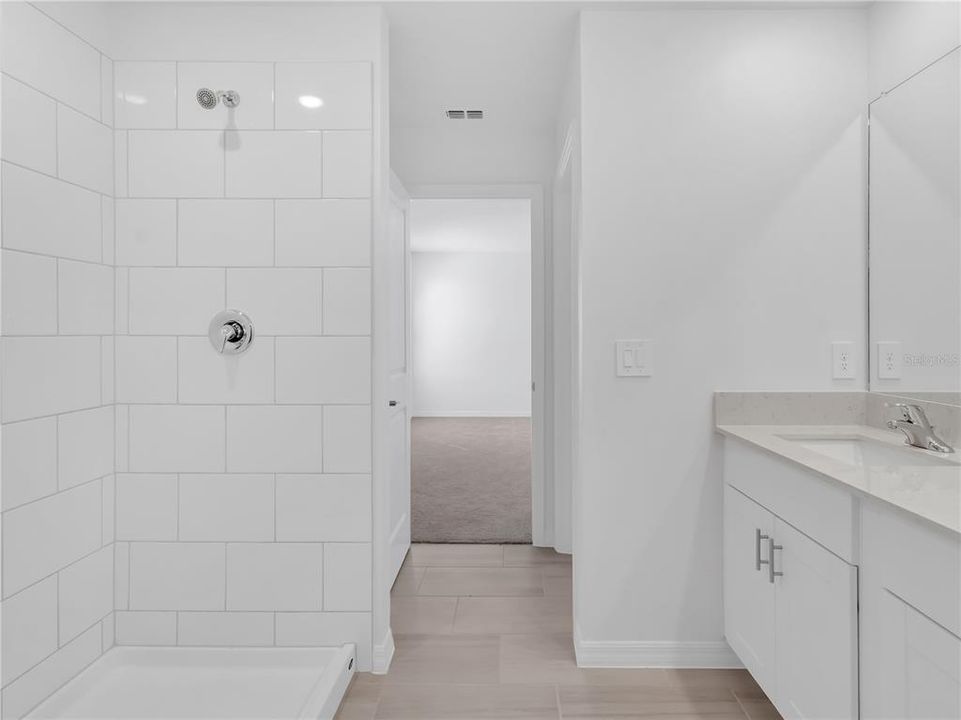 En Renta: $2,449 (4 camas, 2 baños, 1870 Pies cuadrados)