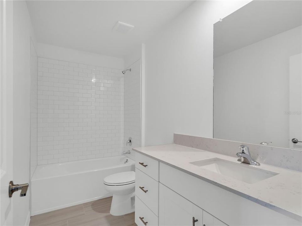 En Renta: $2,449 (4 camas, 2 baños, 1870 Pies cuadrados)