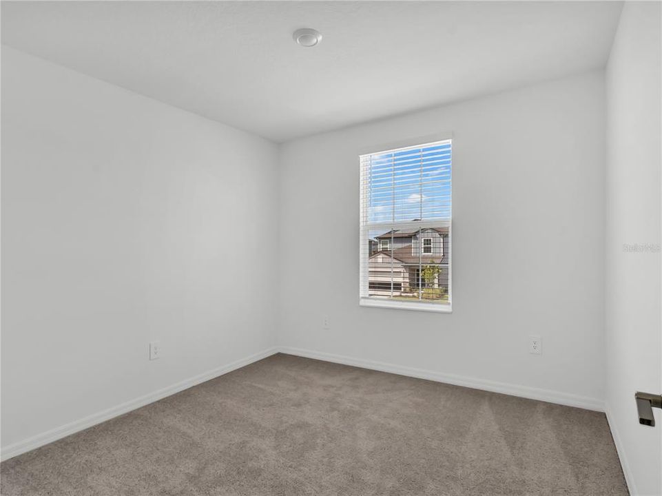 En Renta: $2,449 (4 camas, 2 baños, 1870 Pies cuadrados)