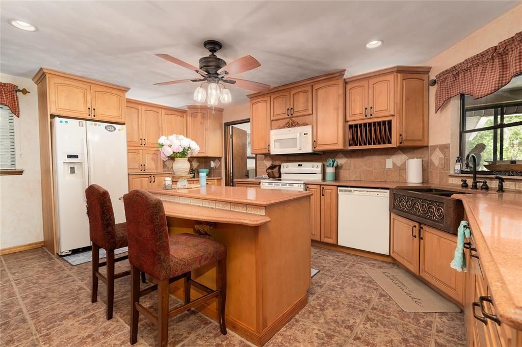 Active With Contract: $649,000 (4 beds, 2 baths, 2331 Square Feet)