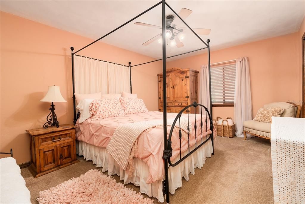 Active With Contract: $649,000 (4 beds, 2 baths, 2331 Square Feet)