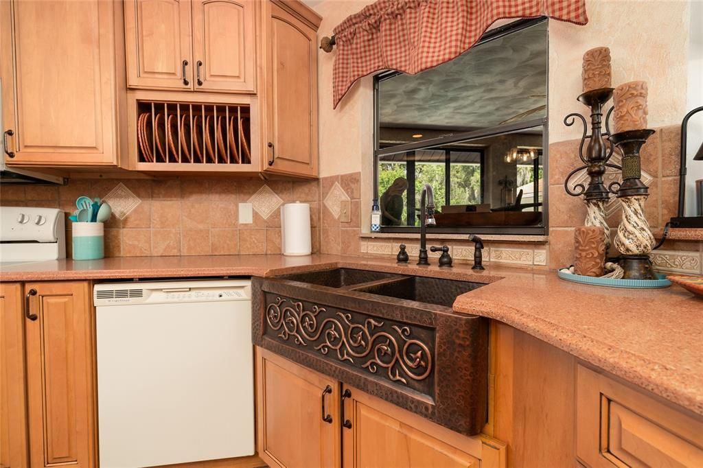 Active With Contract: $649,000 (4 beds, 2 baths, 2331 Square Feet)