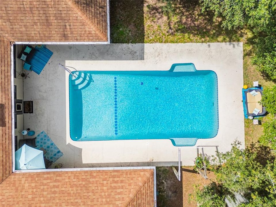 Active With Contract: $649,000 (4 beds, 2 baths, 2331 Square Feet)