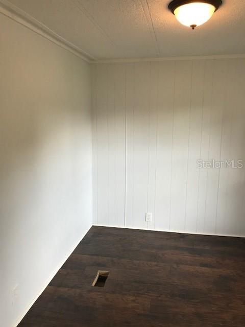 For Sale: $199,950 (4 beds, 2 baths, 1344 Square Feet)