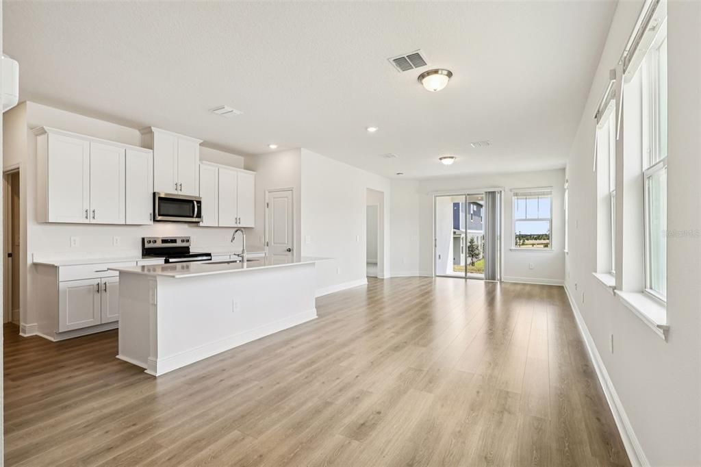 For Sale: $450,020 (3 beds, 2 baths, 1483 Square Feet)