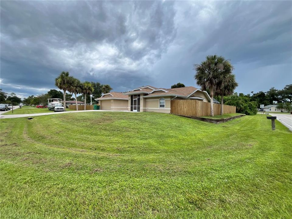 En Venta: $465,000 (3 camas, 2 baños, 2552 Pies cuadrados)