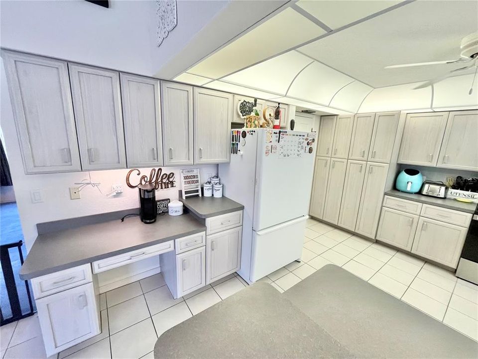 En Venta: $465,000 (3 camas, 2 baños, 2552 Pies cuadrados)