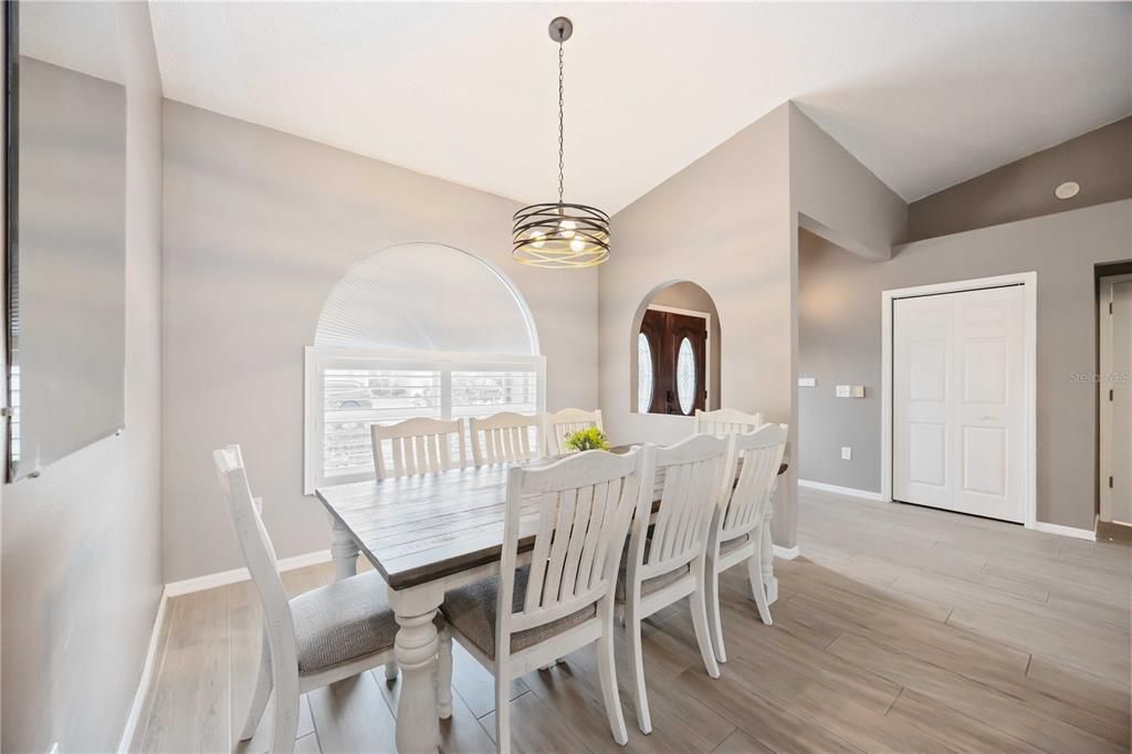 For Sale: $570,000 (3 beds, 2 baths, 2320 Square Feet)