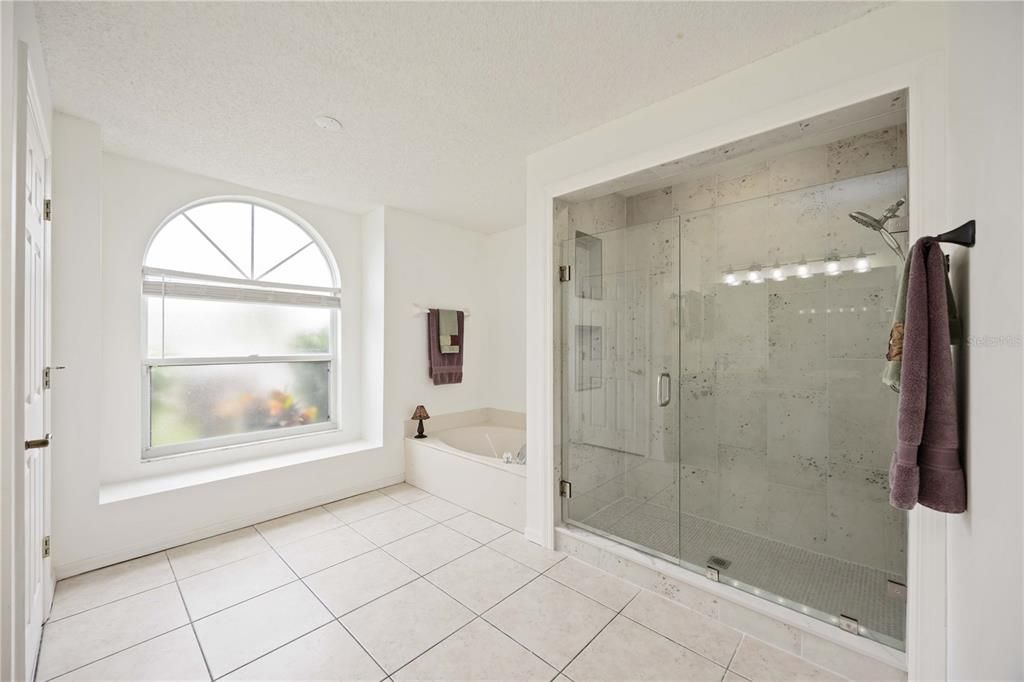 For Sale: $570,000 (3 beds, 2 baths, 2320 Square Feet)