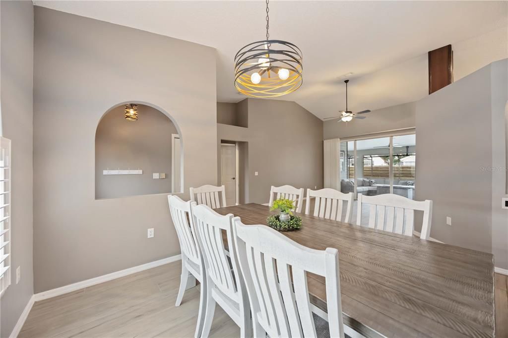 For Sale: $570,000 (3 beds, 2 baths, 2320 Square Feet)