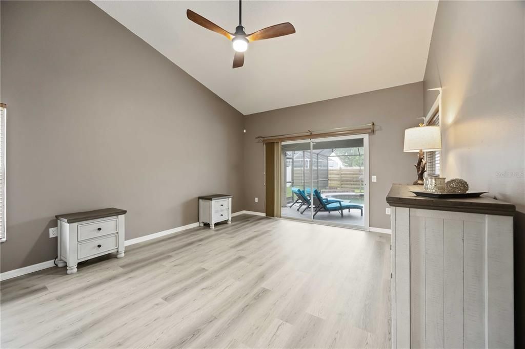 For Sale: $570,000 (3 beds, 2 baths, 2320 Square Feet)