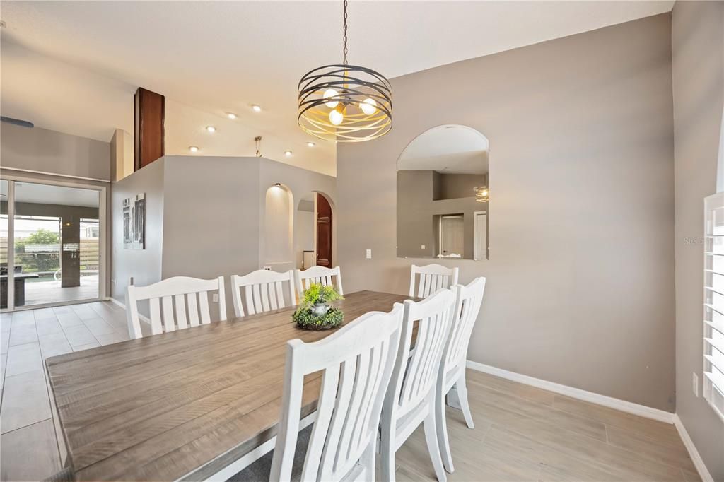 For Sale: $570,000 (3 beds, 2 baths, 2320 Square Feet)