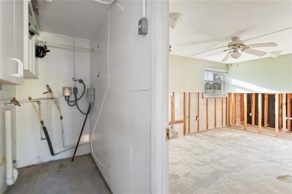 合同活跃: $161,000 (3 贝兹, 2 浴室, 1456 平方英尺)