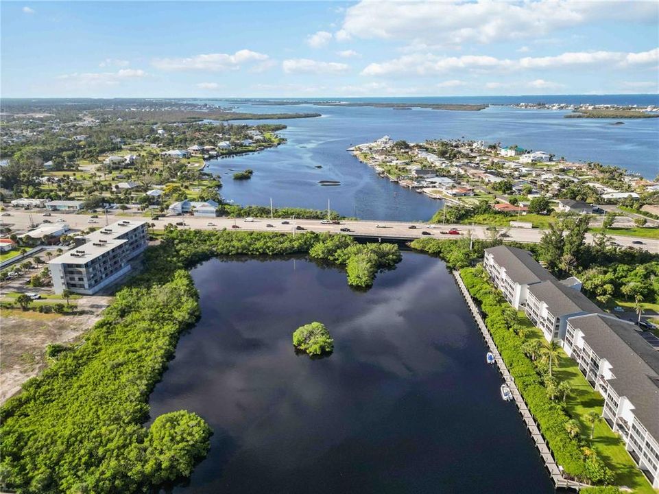 合同活跃: $161,000 (3 贝兹, 2 浴室, 1456 平方英尺)