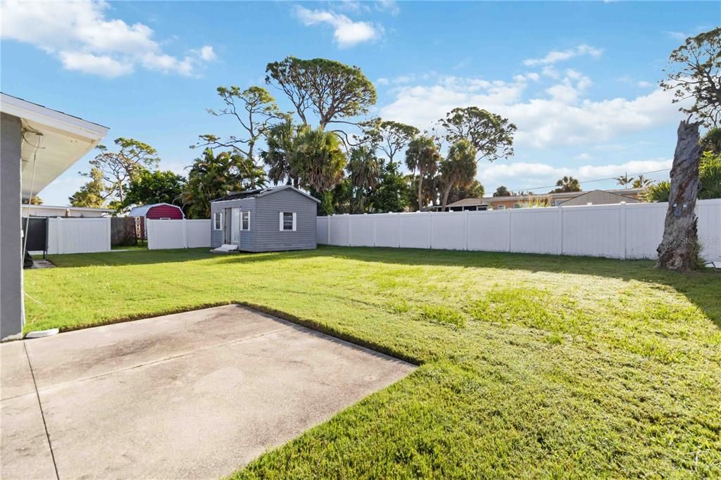 合同活跃: $161,000 (3 贝兹, 2 浴室, 1456 平方英尺)