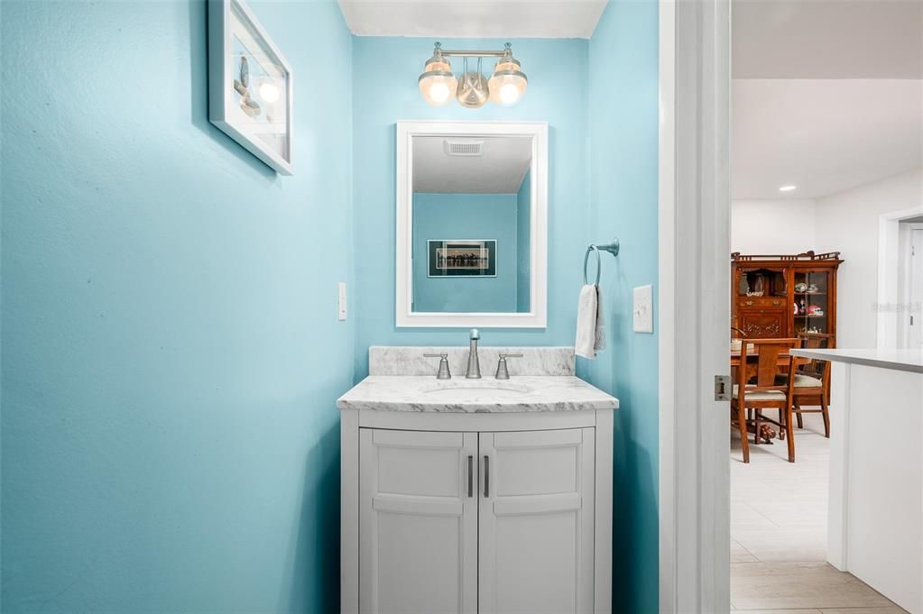 待售: $199,000 (3 贝兹, 1 浴室, 1382 平方英尺)