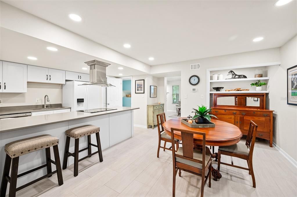 待售: $199,000 (3 贝兹, 1 浴室, 1382 平方英尺)