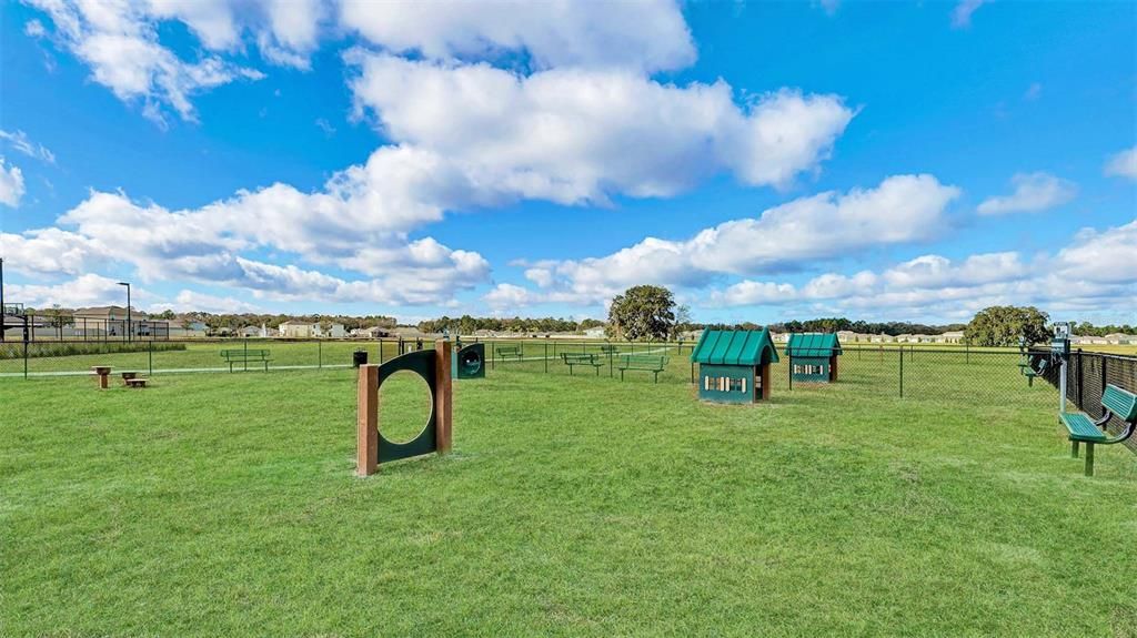 На продажу: $384,990 (3 спален, 2 ванн, 1714 Квадратных фут)