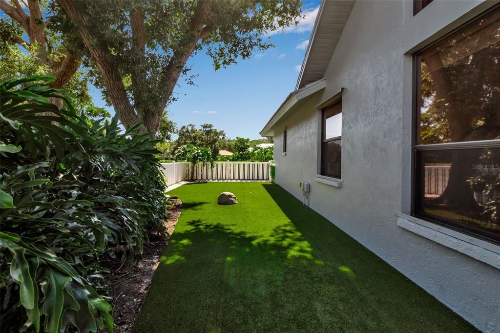 Active With Contract: $1,300,000 (4 beds, 3 baths, 3168 Square Feet)