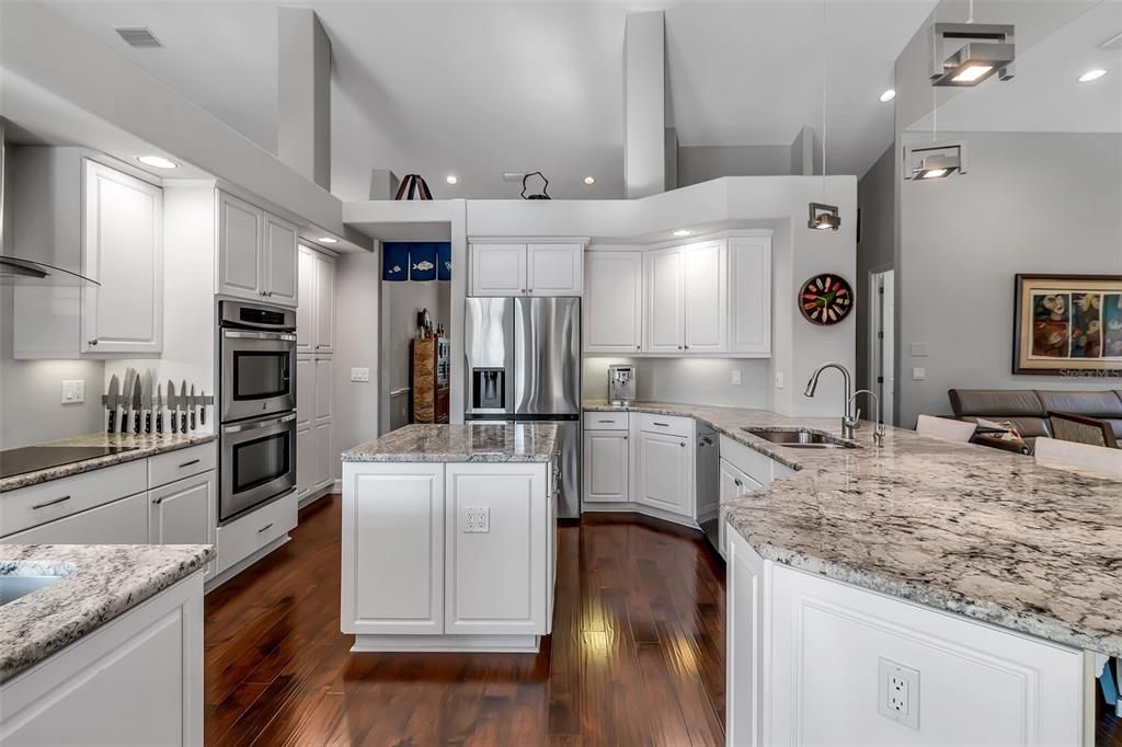 Active With Contract: $1,300,000 (4 beds, 3 baths, 3168 Square Feet)