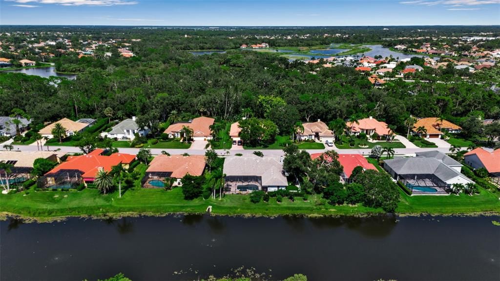 Active With Contract: $1,300,000 (4 beds, 3 baths, 3168 Square Feet)