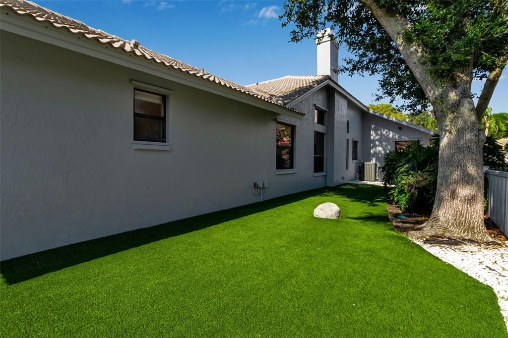 Active With Contract: $1,300,000 (4 beds, 3 baths, 3168 Square Feet)