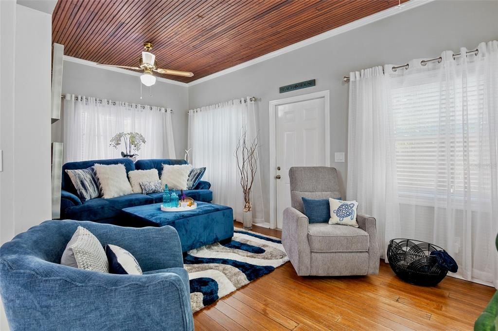 For Sale: $3,200,000 (0.48 acres)