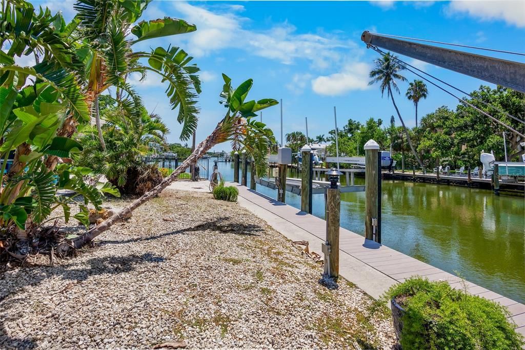 For Sale: $3,200,000 (0.48 acres)