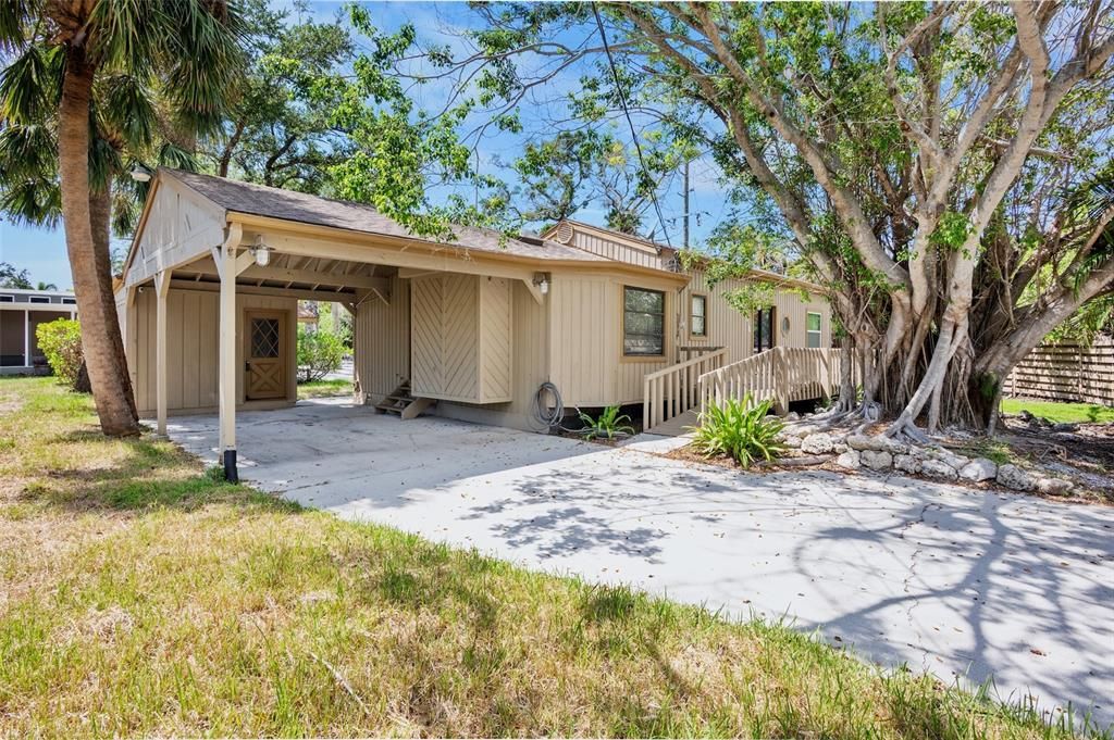 For Sale: $3,200,000 (0.48 acres)